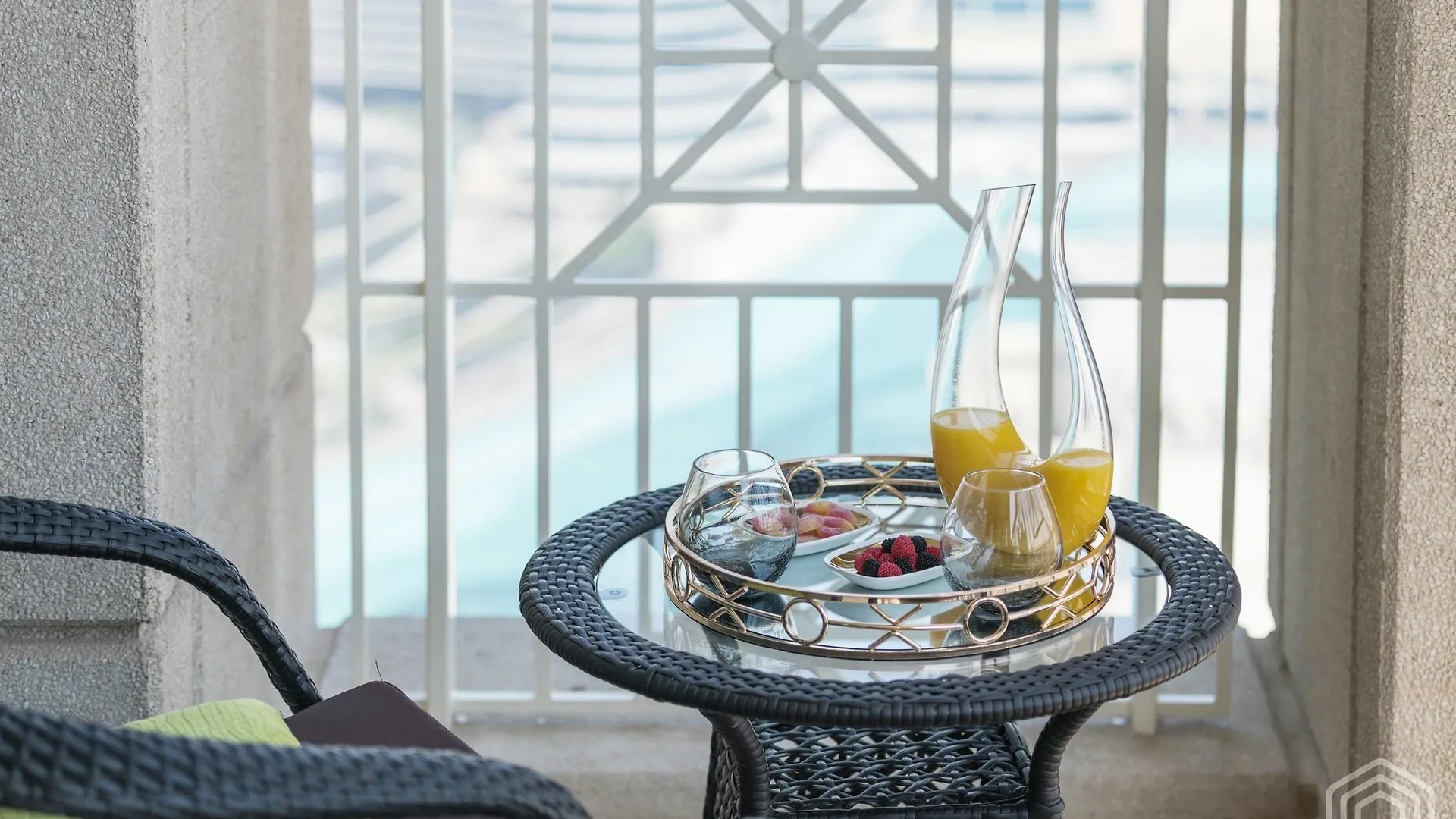 Luxury Staycation - 29 Boulevard Tower Dubai 0*,